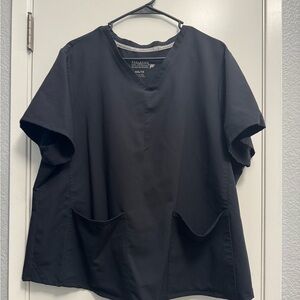 Fabletics Women’s Black Method Two Pocket Scrub Top